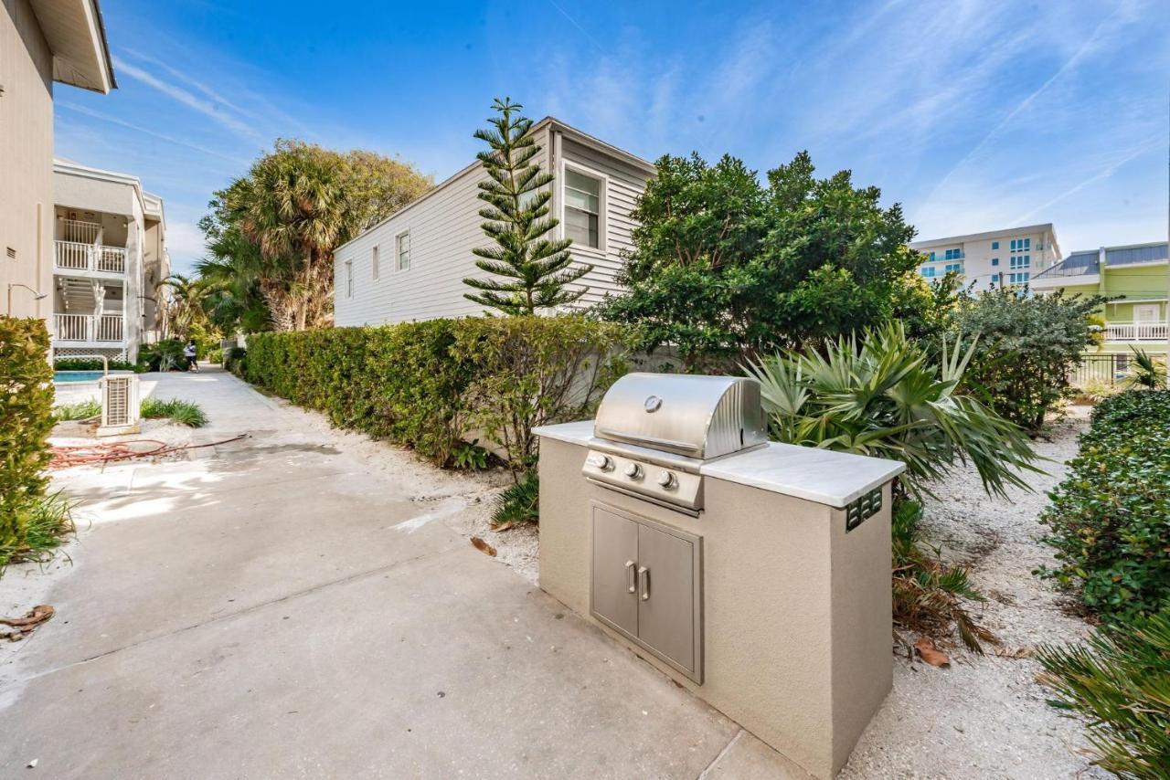 Fins Up In Clearwater Beach Exterior foto