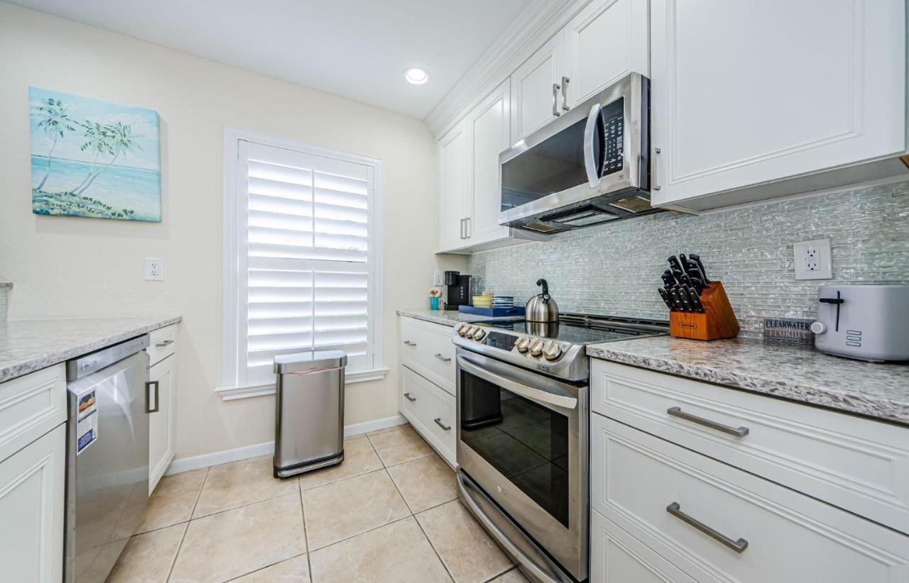 Fins Up In Clearwater Beach Exterior foto